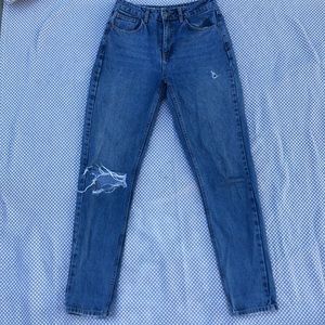 Topshop ripped mom jeans ✨